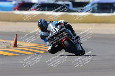 media/Oct-09-2022-SoCal Trackdays (Sun) [[95640aeeb6]]/Turn 2 (1110am)/